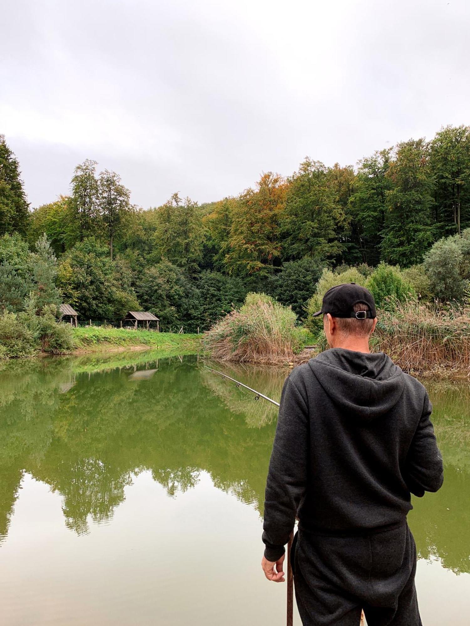 Hotel Orlyne Gnizdo Černivci Esterno foto