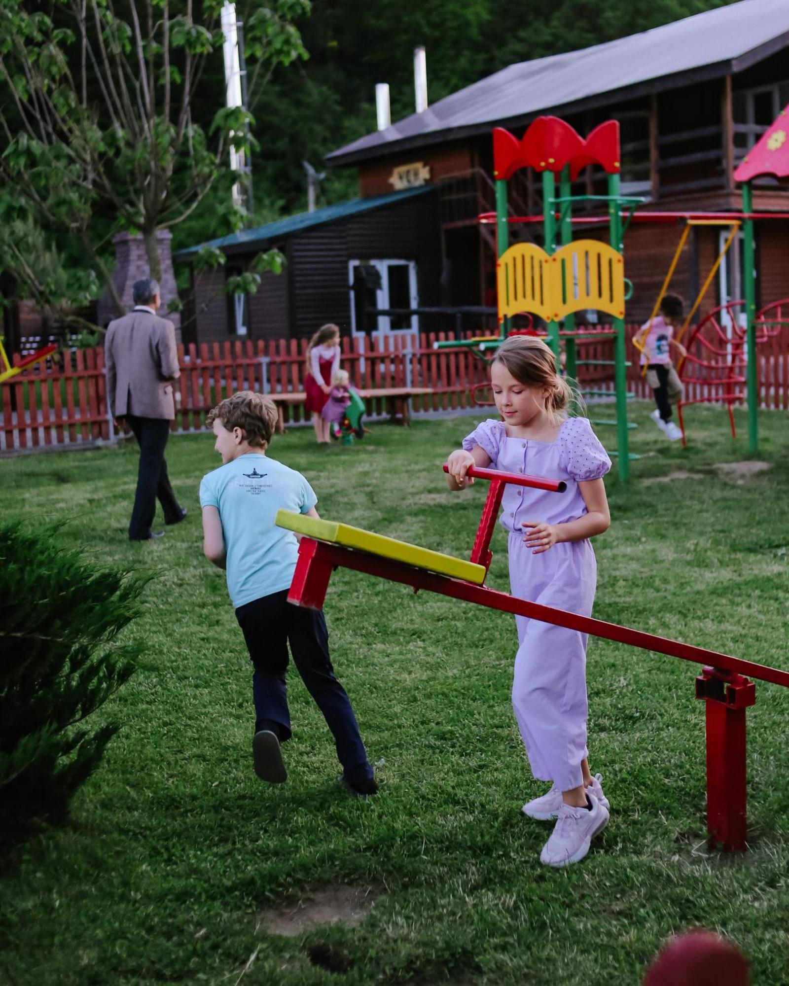 Hotel Orlyne Gnizdo Černivci Esterno foto