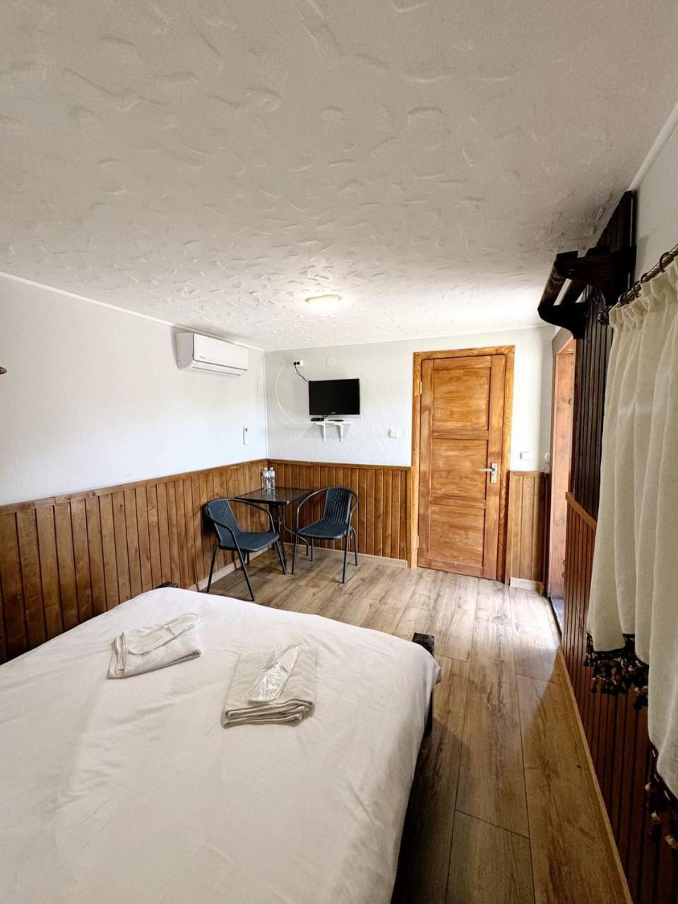 Hotel Orlyne Gnizdo Černivci Camera foto