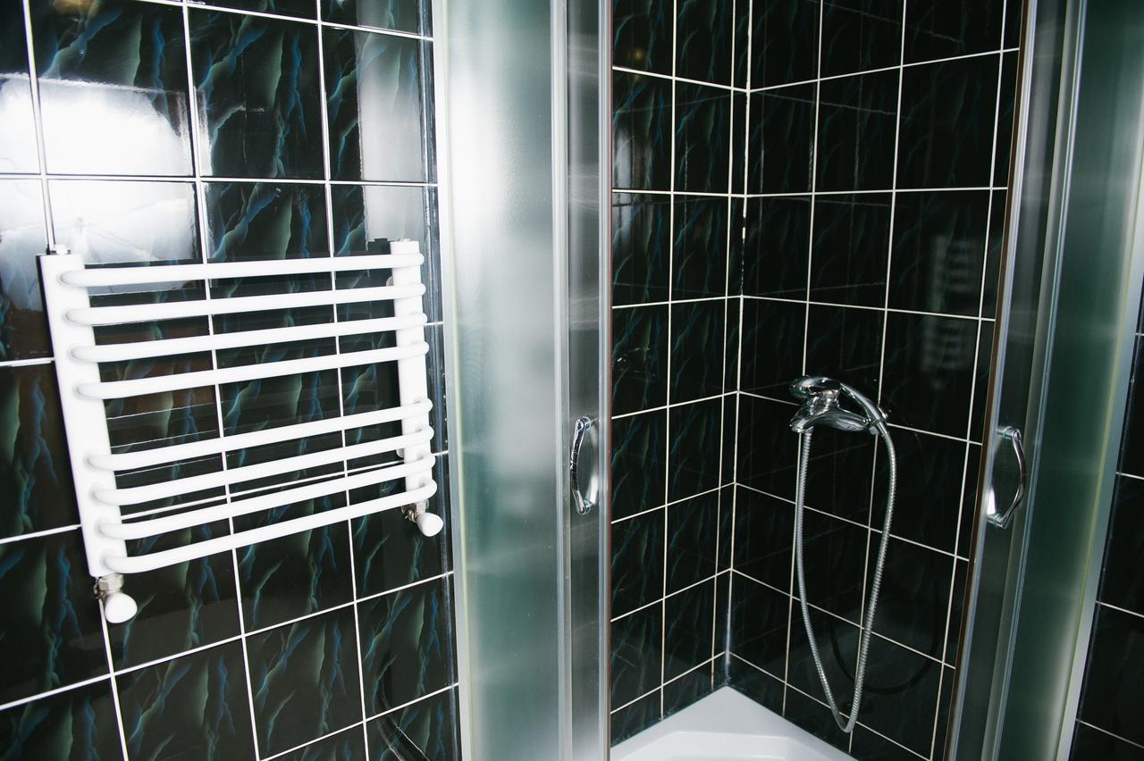 Hotel Orlyne Gnizdo Černivci Esterno foto